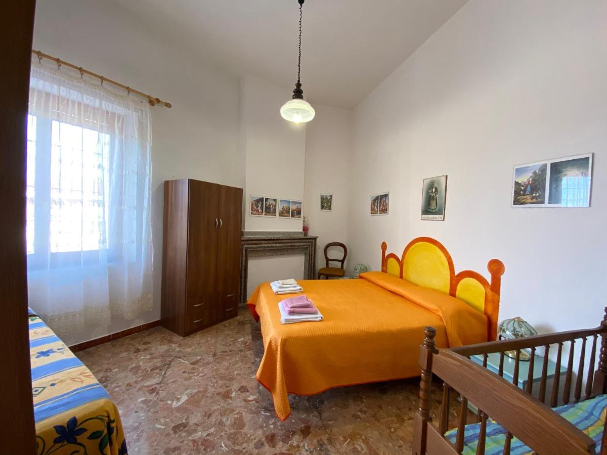 Bed And Breakfast Da Antonio - Orgosolo Exterior foto